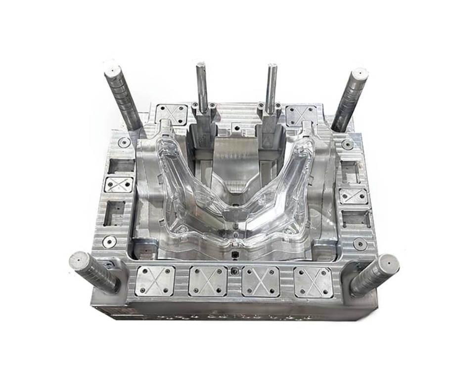 Пресс-форма для деталей мотоциклов